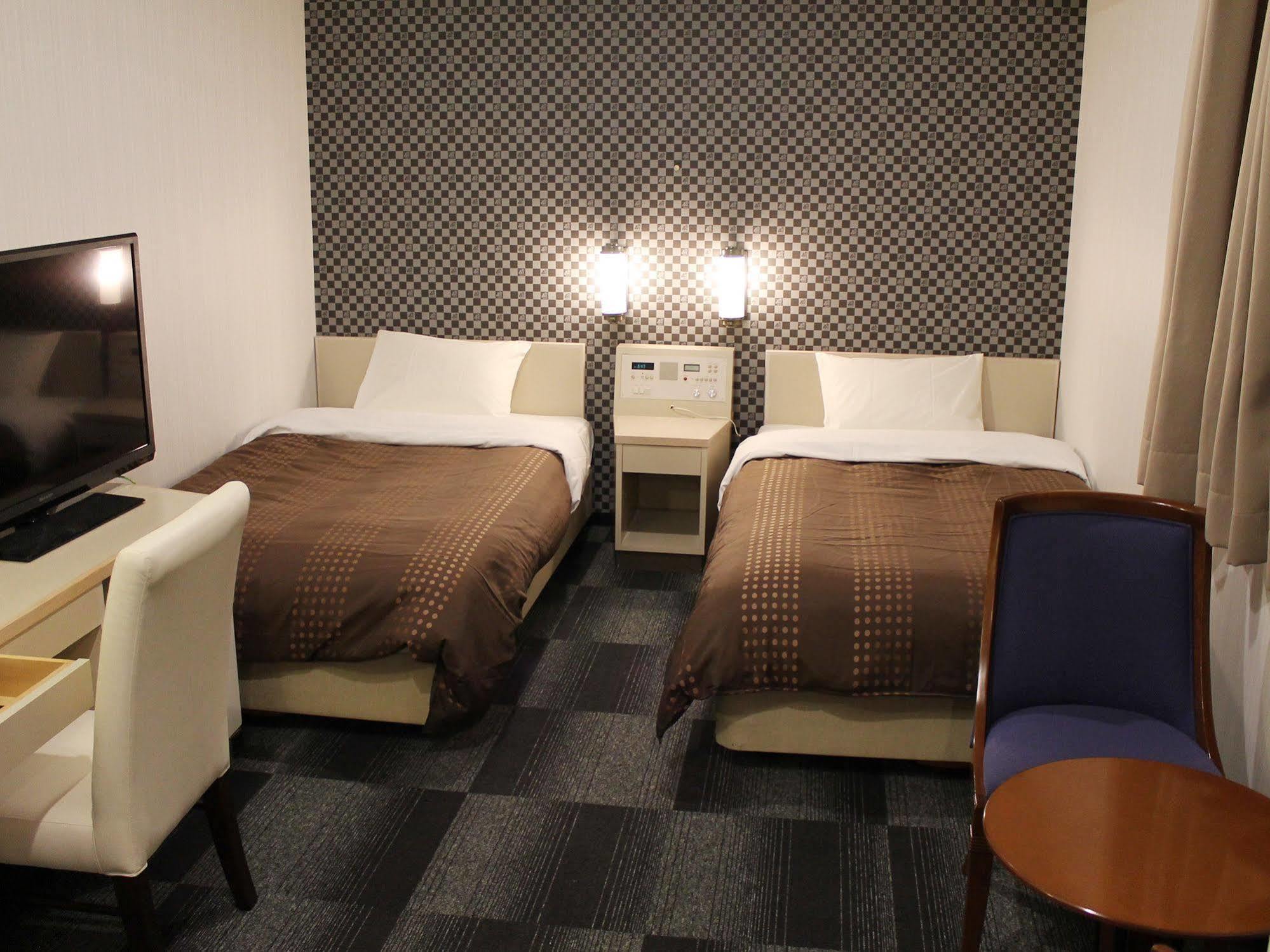Livemax Kyoto Gojo Hotel Bagian luar foto