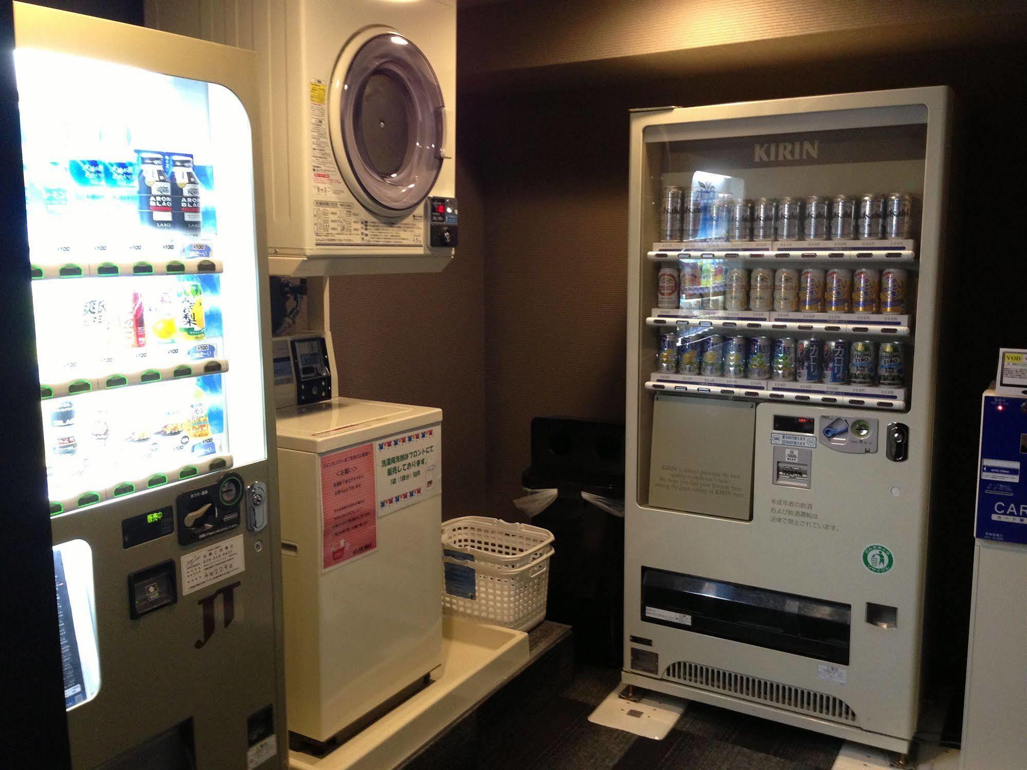 Livemax Kyoto Gojo Hotel Bagian luar foto